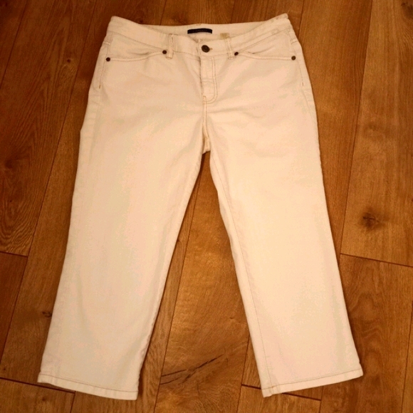 Elie Tahari Off-white Crop Jeans - Picture 1 of 7